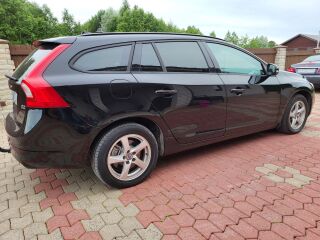Volvo V60 Kinetic Black idition 2.0 D2 Euro6 88кВ