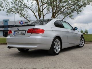 BMW 325 3.0 190kW