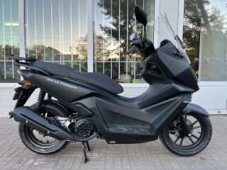 Kymco Skytown 50 kohvriga