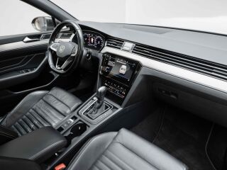 Volkswagen Passat Elegance 2.0 110kW