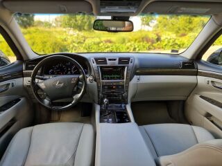 Lexus LS 600h 5.0 290kW