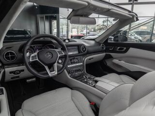 Mercedes-Benz SL 63 AMG Designo 5.5 V8 BiTurbo 395kW