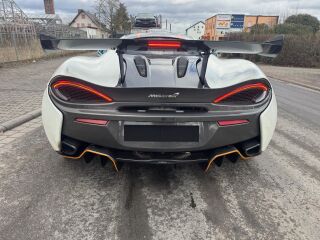 McLaren 620R 3.8 V8 456kW