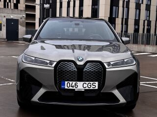 BMW iX xDrive 40 Sportpakett 102kW