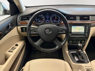 Skoda Superb Combi Elegance 1.8 TSI 118кВ