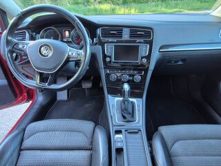 Volkswagen Golf Highline 1.6 81kW