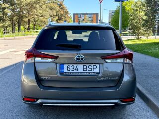 Toyota Auris Activ Hybrid Luxury Facelift 1.8 90kW