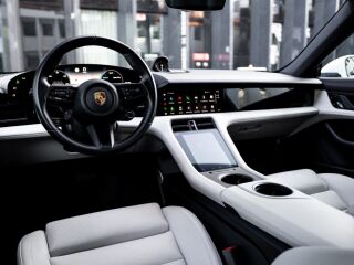 Porsche Taycan 4S Perfomance Battery Plus 420кВ