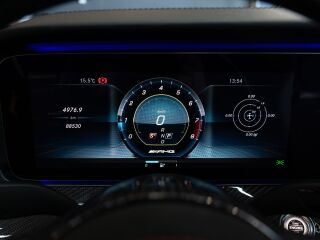 Mercedes-Benz E 63 AMG S 4Matic Night Pakett 4.0 V8 450kW