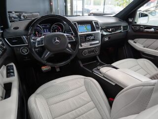 Mercedes-Benz GL 63 AMG 5.5 V8 410kW