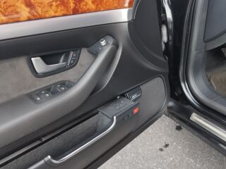 Audi A8 4.2 257kW