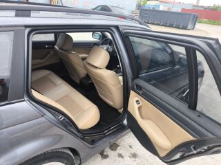 BMW 330 2.9 135kW