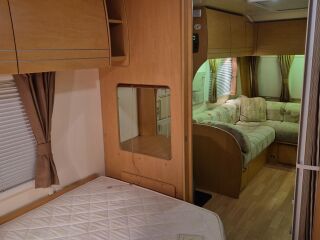 Bailey Olympus 534