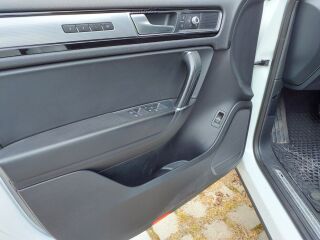 Volkswagen Touareg R-Line 3.0 193kW
