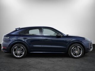 Porsche Cayenne E-Hybrid Coupe 3.0 346кВ