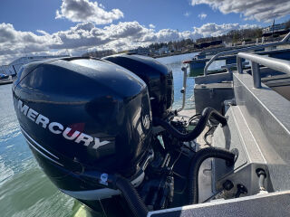 Anytec 868 CAB 2 x 350 Verado 2 x 350 Mercury Verado Joystick Piloting 261kW