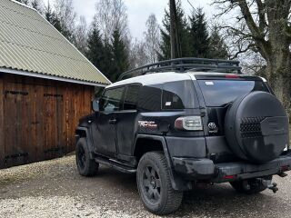 Toyota FJ Cruiser 4.0 178кВ