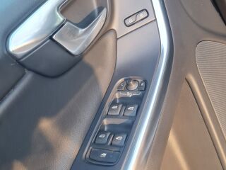 Volvo XC60 OCEAN RACE 2.4 162kW