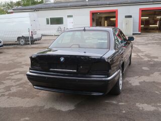 BMW 740