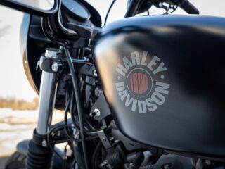 Harley-Davidson IRON 883 V-Twin 38kW