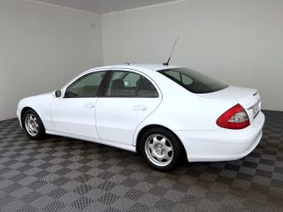 Mercedes-Benz E 200 Elegance Facelift ATM 1.8 120kW