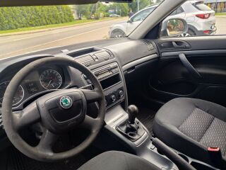 Skoda Octavia 1.2 77кВ
