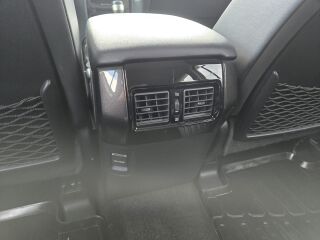Toyota Land Cruiser SUV 4WD Black Edition 2.8 D-4D 150кВ