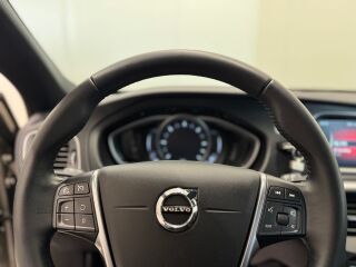 Volvo V40 Facelift Momentum 2.0 110kW