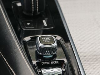 Volvo XC90 R-Design 2.0 173kW