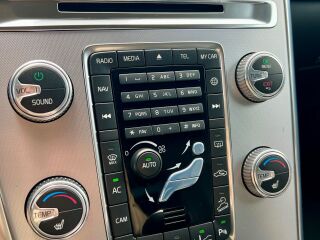 Volvo XC60 AWD Summum Polar+ 2.4 D4 140кВ