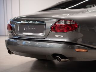 Jaguar XK8 4.2 219кВ