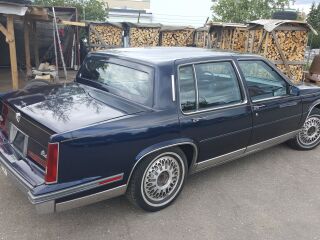 Cadillac DeVille D Elegance V8 4.1 97kW