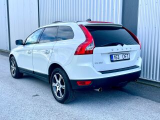 Volvo XC60 Summum AWD my2012 2.4 D3 120кВ