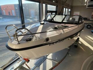 Yamarin 63 DC Yamaha F115