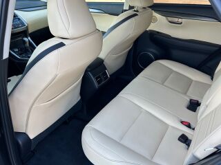 Lexus NX 300h 2.5 114kW