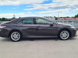 Toyota Camry Executive 2.5 131kW
