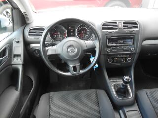 Volkswagen Golf Comfortline 1.6 77kW