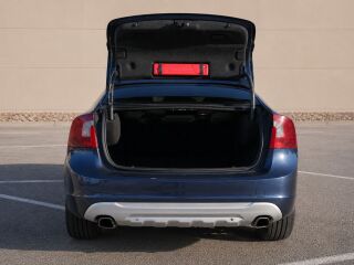 Volvo S60 Momentum R-Design paketiga 2.4 D5 151kW