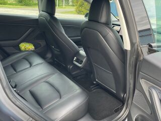 Tesla Model 3 153кВ