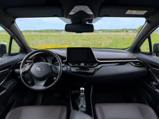 Toyota C-HR Luxury Plus 1.8 72кВ