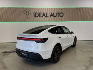 Tesla Model Y Long Range All-Wheel Drive 179kW