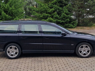 Volvo V70 D5