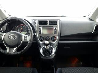 Toyota Verso-S Linea Sol 1.3 73kW
