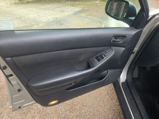 Toyota Avensis 1.6 81кВ
