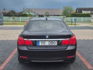 BMW 740 3.0 225кВ