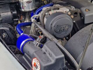 Land Rover Defender 2.4 90kW