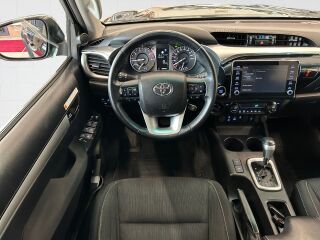 Toyota Hilux Legend 2.8 150кВ