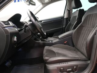 Skoda Superb Elegance iV Plug In 1.4 115кВ