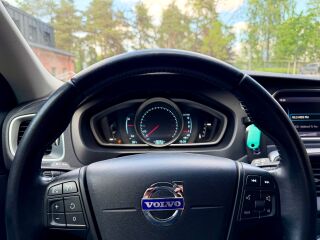 Volvo V40 Summum 1.6 TDi 84кВ