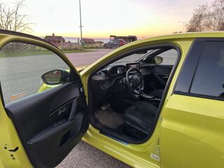 Peugeot 208 GT Hybrid 100kW